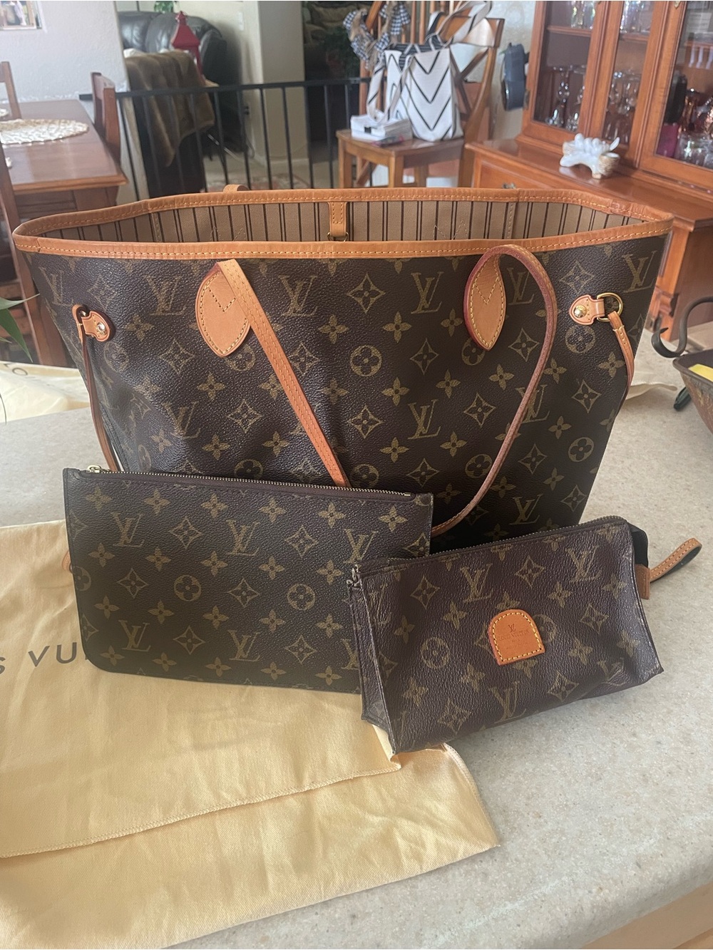 Louis Vuitton Neverfull MM,  Monogram Canvas Tote, wristlet, wallet, make up bag